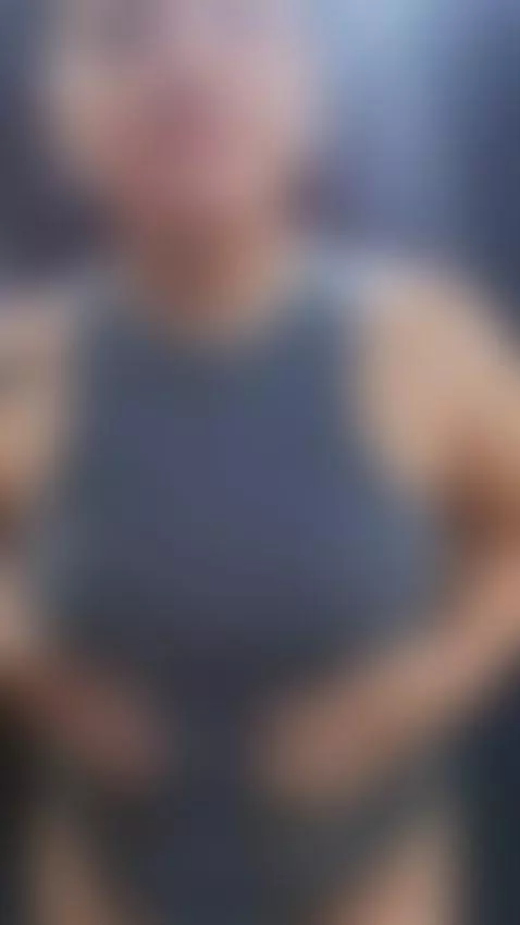 Vestida o sin ropa by andregok