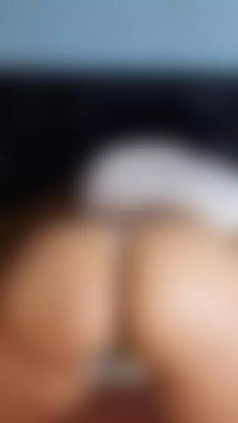 Que rica cola tengo by andregok