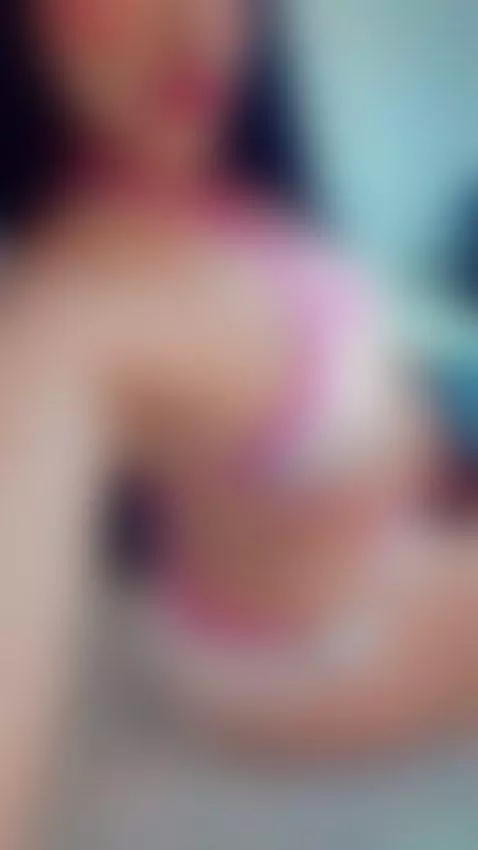 come to see this mamasita! http://www.camsoda.com/sofia-blaz... by sofia-blaze