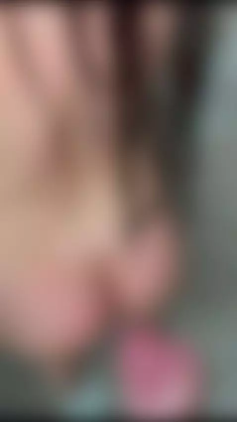 🌸I touch her wet pussy while she takes a shower 💦💦 by cloexbilly