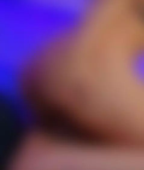 I LOVE IT WHEN A BIG PENIS FILLS MY PUSSY 🍑🍆 by cloexbilly