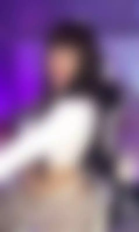 I have it pink in case you want to come to see her 🩷 by luck-parker