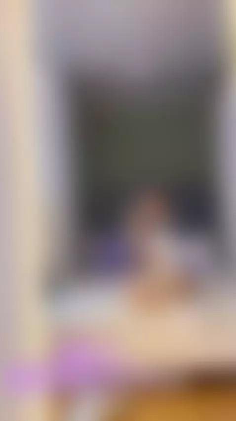 Live right now, waiting for your naughty side 🩷 by melifluaa