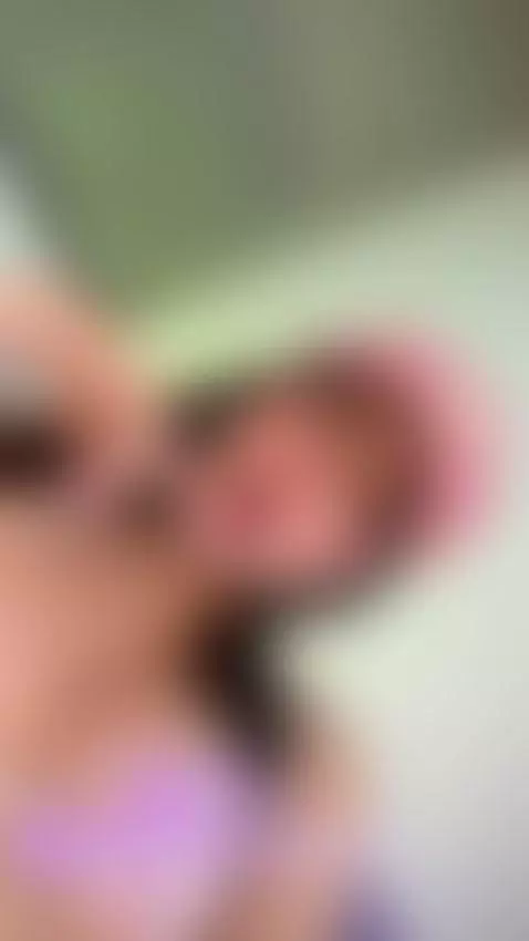 🩷 Hey, handsome! I'm LIVE right now, don't keep me waiting..... by melifluaa