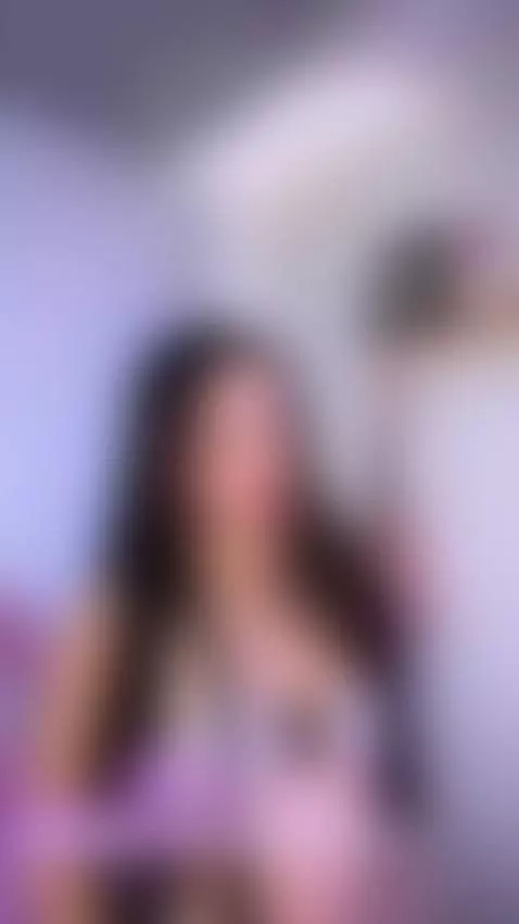 🩷I’m LIVE now, babes come watch me ride and get soaking wet ... by melifluaa