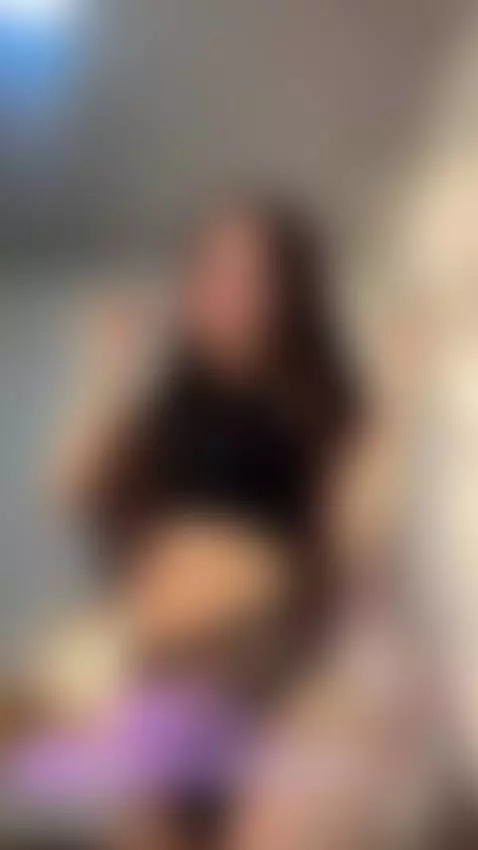 🩷 My loves, I’m live now 🔥 by melifluaa