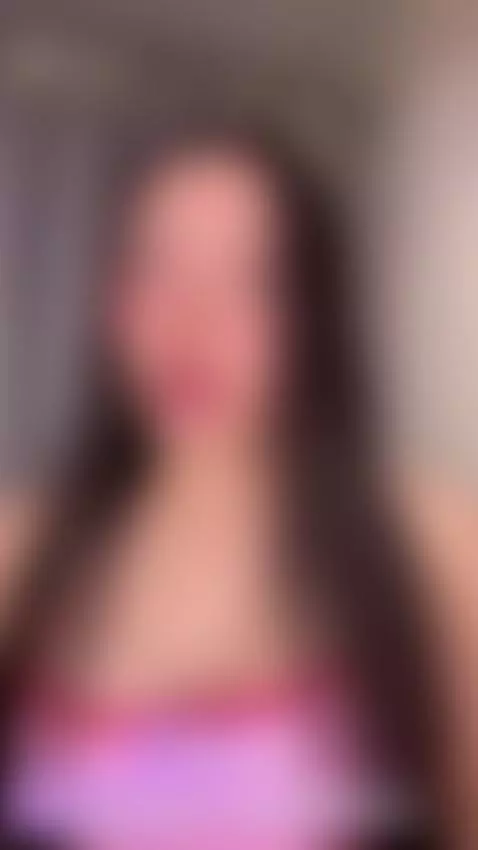 🌸 En vivo ahora mismo / Live right now 🌸
Ven a disfrutar mi ... by melifluaa