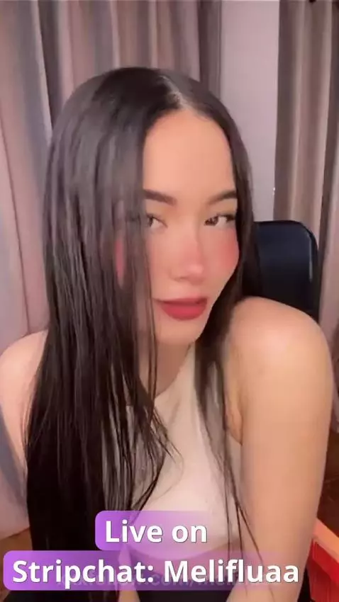 I’m online and in the mood to play 🔥 come in before the madn... by melifluaa