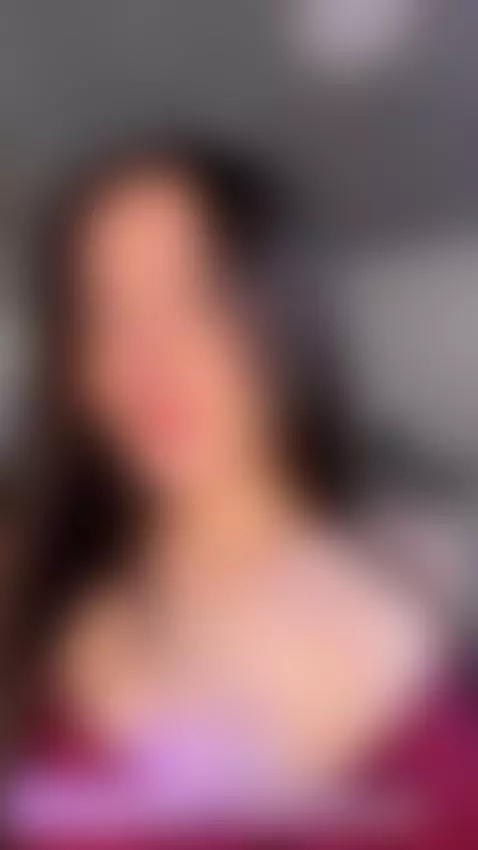 I’m live, feeling the fire... Estoy en vivo, sintiendo el fu... by melifluaa