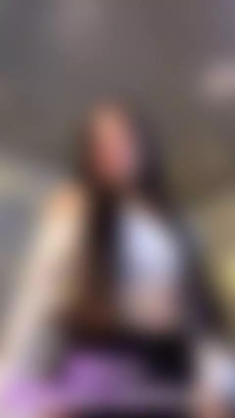 I’m live, you’ll love the view... (Estoy en vivo, te encanta... by melifluaa