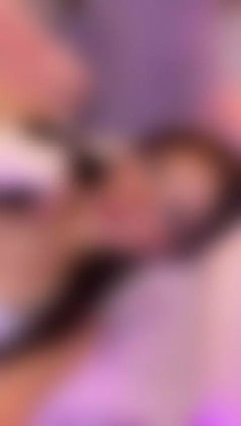 I'm live💗 by melifluaa