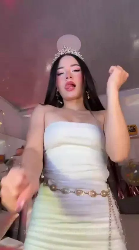 🎂Birthday Girl Live! Let’s Make It Special by melifluaa