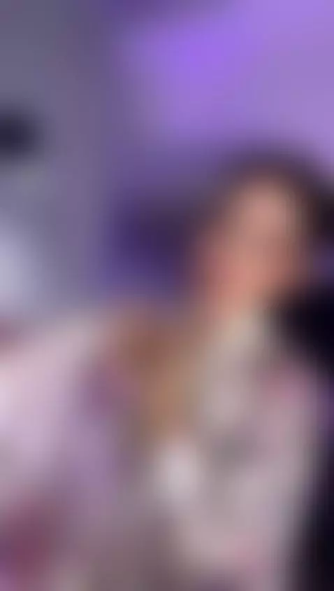 I'm live💗 by melifluaa