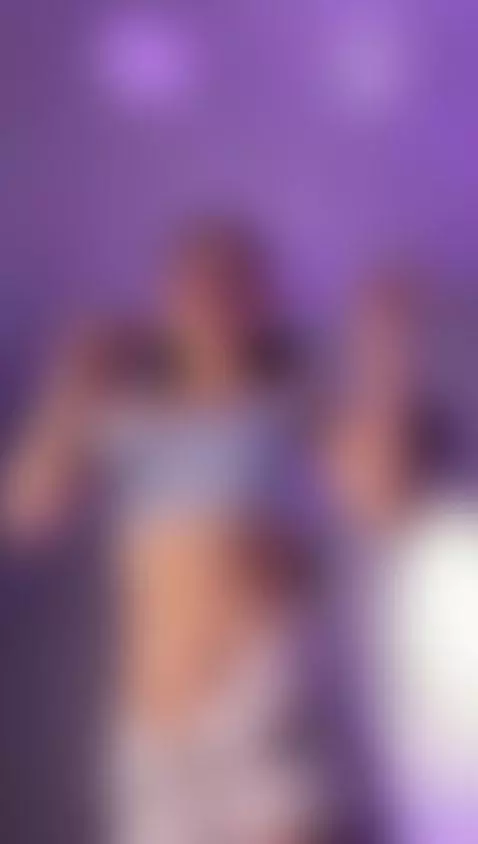 I'm live💗 by melifluaa