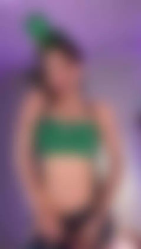 💚 Live now 💚
Happy St. Patrick’s Day 🍀✨ by melifluaa