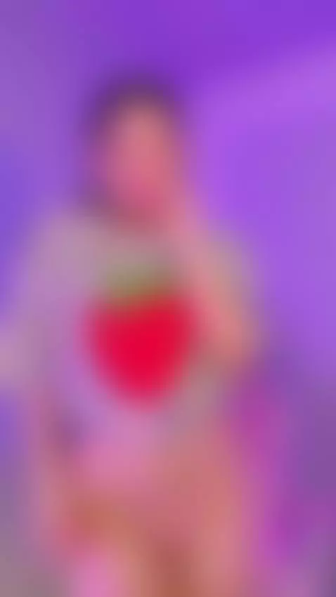 Hey you… yes, you 😏
Live now and waiting for you 🔥 by melifluaa