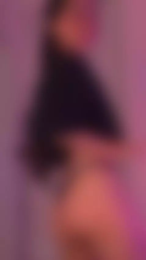 Hey you… yes, you 😏
Live now and waiting for you 🔥
Don’t kee... by melifluaa