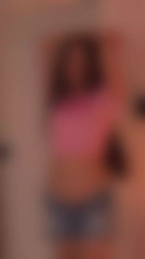 Hey you… yes, you 😏
Live now and waiting for you 🔥
Don’t kee... by melifluaa