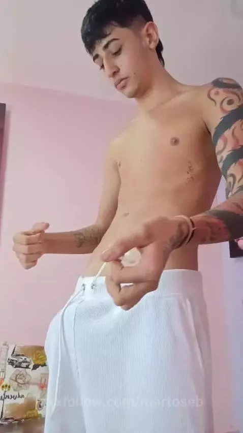 Dare to press play? 🖤 You won’t be able to stop. by martoseb