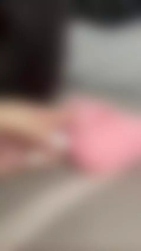 My lips are made for kisses… who wants one? 💋 by ariabellets