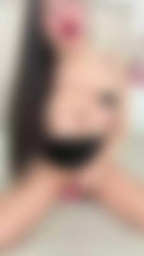 Be gentle… or don’t. I like both 💋 by ariabellets