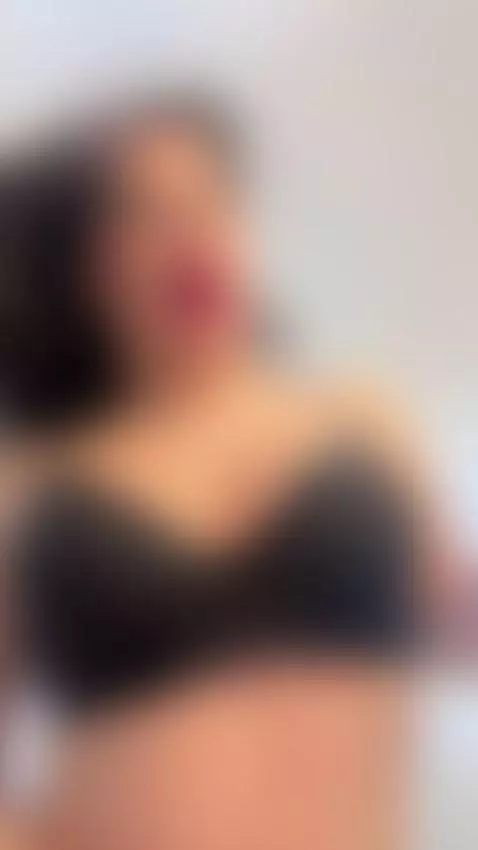 Every pose is for your eyes only 💋 by ariabellets