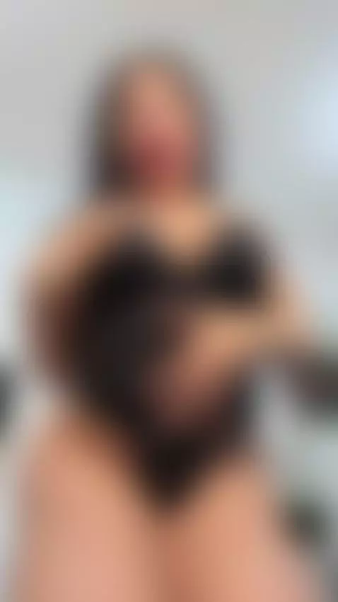 I love when you watch me like that 😏🖤 by ariabellets