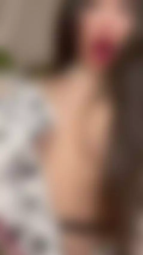 The moment my fingers slide in… I forget everything 😏🔥 by ariabellets