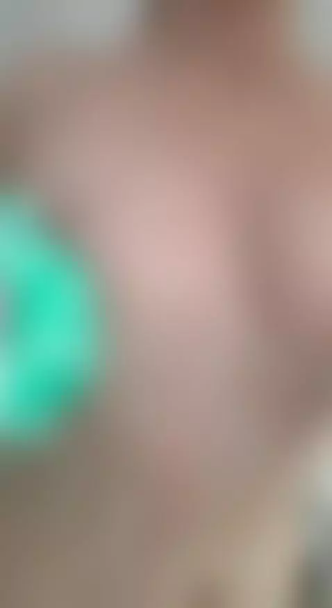 Feeling a little wild tonight 🌙🔥 Wanna join me? 😉 by lolaelfie