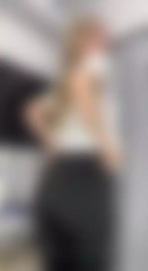 Soft lips, warm skin, and only you on my mind 💕 by lolaelfie