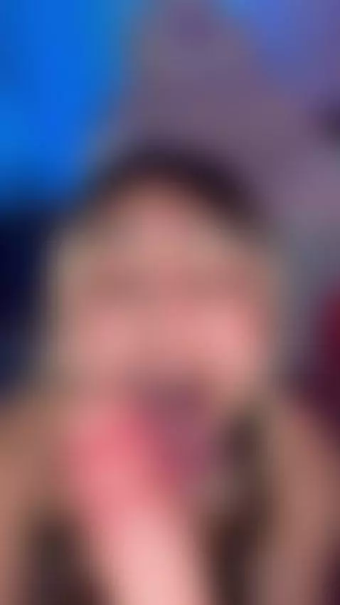 Sweet lips, naughty thoughts. 💕🔥 by maveparkss