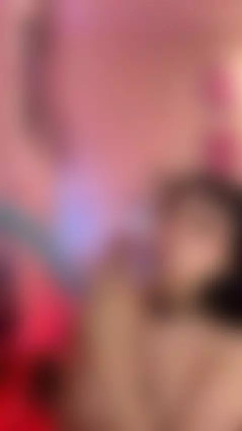 In a little while... come 😏 by maveparkss