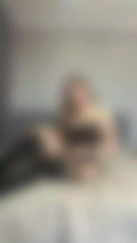 Closer, hotter, realer… let’s talk on OnlyFans 😈 by lilylyric