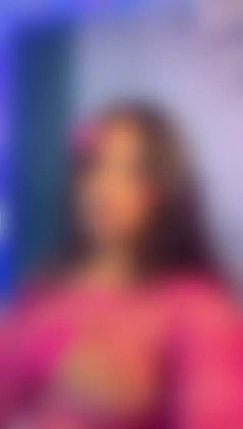 I am online, with soft lights and intense desires... come an... by laly-cherry