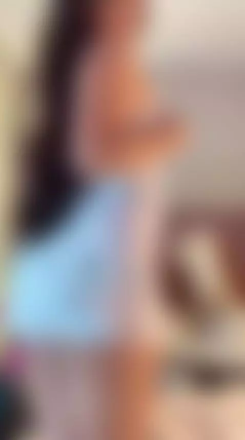 Live now! Tender girl in pajamas ready to warm you up by laly-cherry