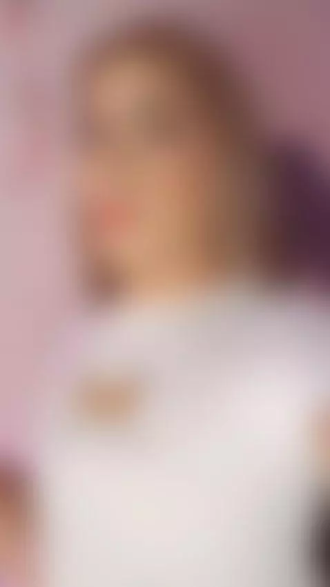 Do you like what you see? Now I'm online by antonellacopper