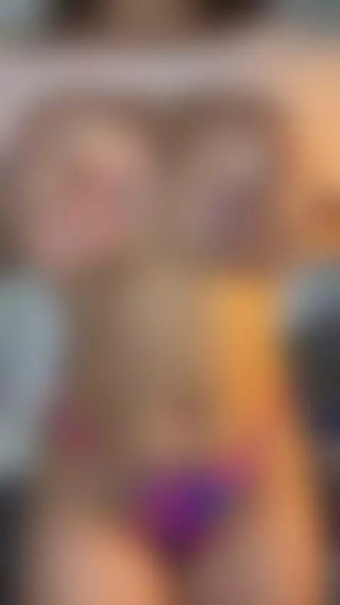 Don’t scroll… this gets hotter 😳🔥 by iam-sofia