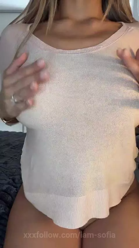 💋 I move slow… just to drive you crazy 💦 Watch again by iam-sofia