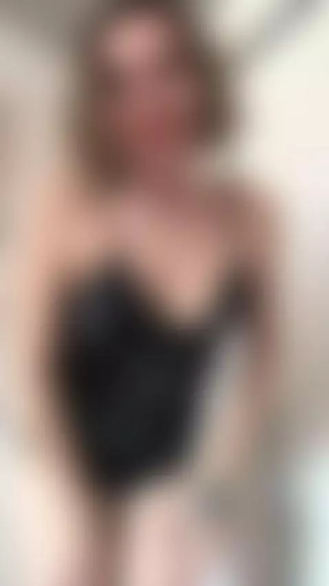 Use my throat and pussy at once, flood me everywhere. by natiecole