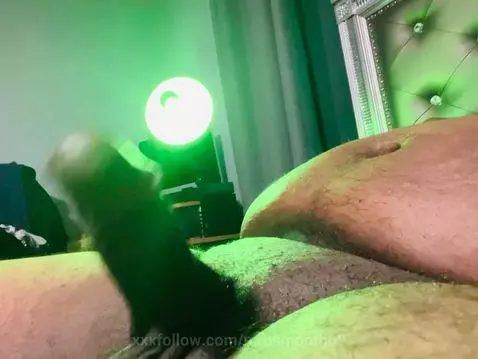 Saying Hello! 😌 by mrbsmooth69