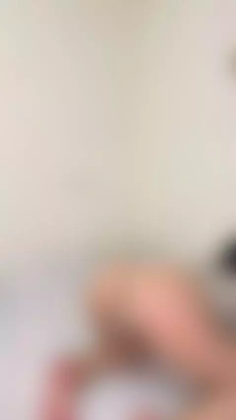 Tight, round, and made for worship. by arabalya