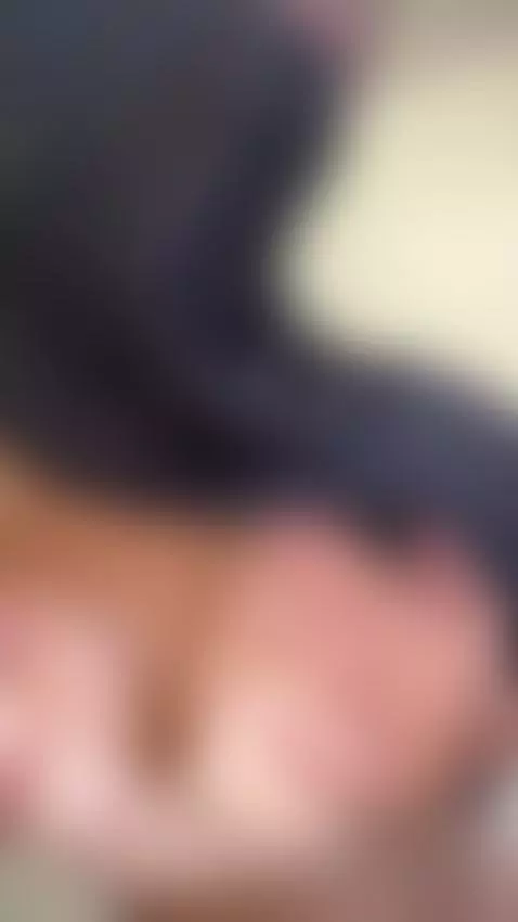 Heavy, soft, and all yours to squeeze 😏💦 by arabalya