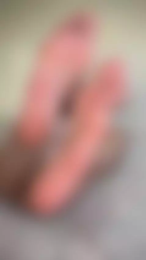 Worship every inch of my soft soles 🦶💋 by arabalya