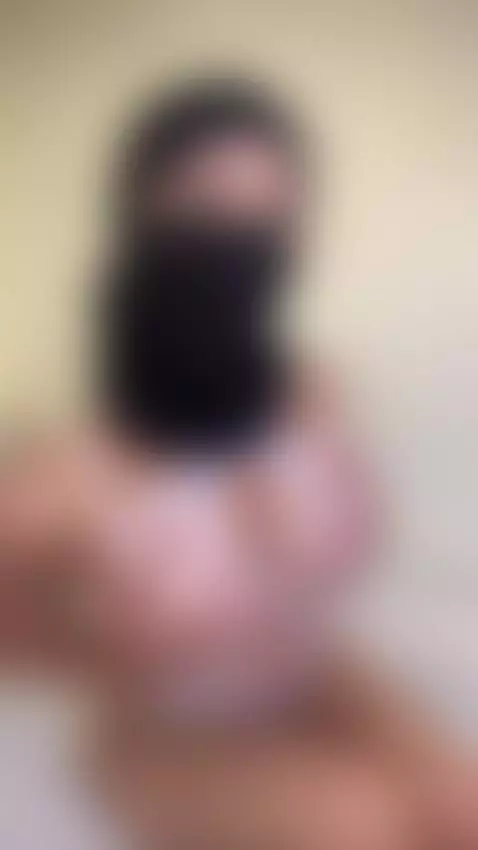 Let’s see how long you can last watching these bounce 😍 by arabalya