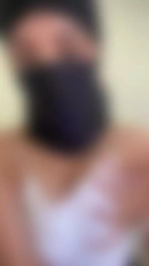 Too perfect not to stare… don’t even try 👀 by arabalya