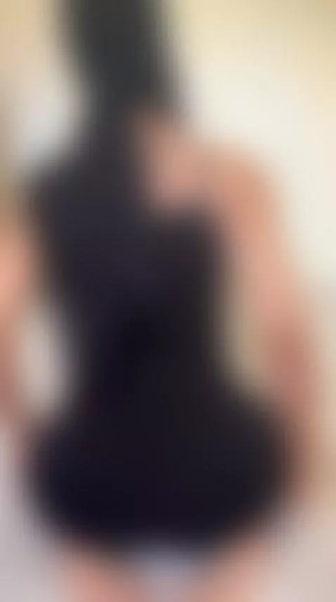 Booty so blessed, even Friday prayers couldn’t save you 🍑🕌 by arabalya