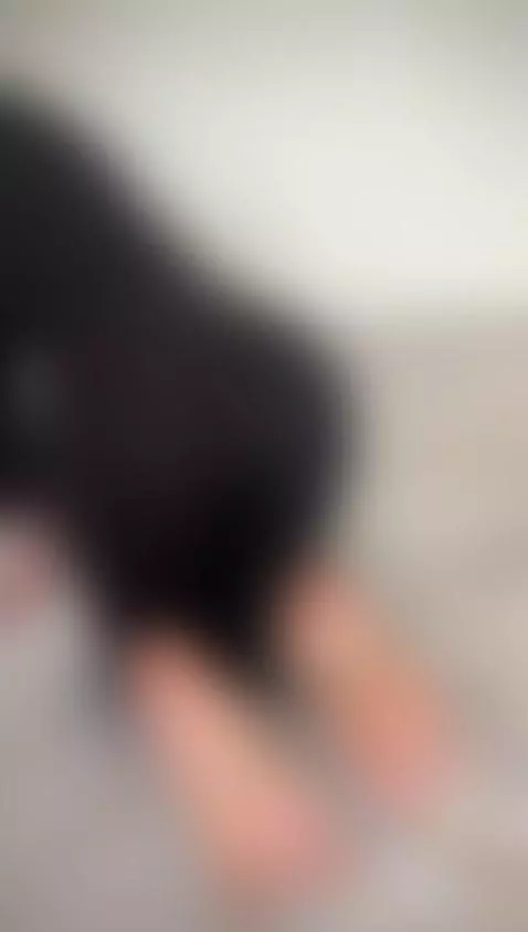 You like feet? You’ll love mine. by arabalya