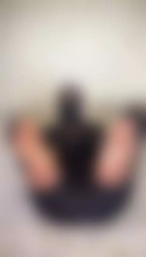 Muslim girl with the cutest feet alive 😘 by arabalya