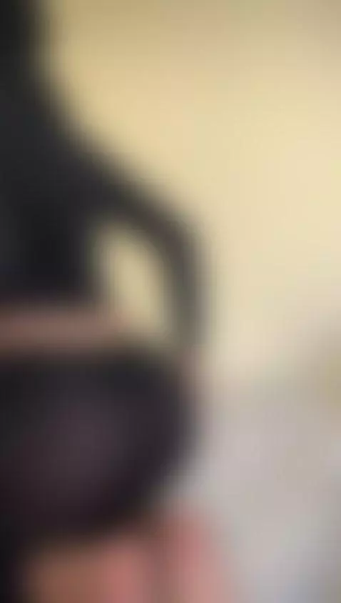 can’t stop staring, can you? by arabalya