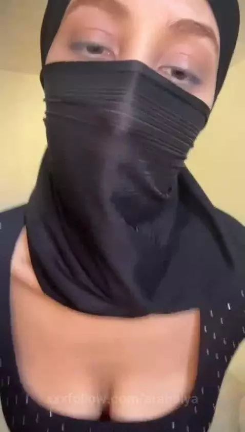 perfect tits for your timeline by arabalya